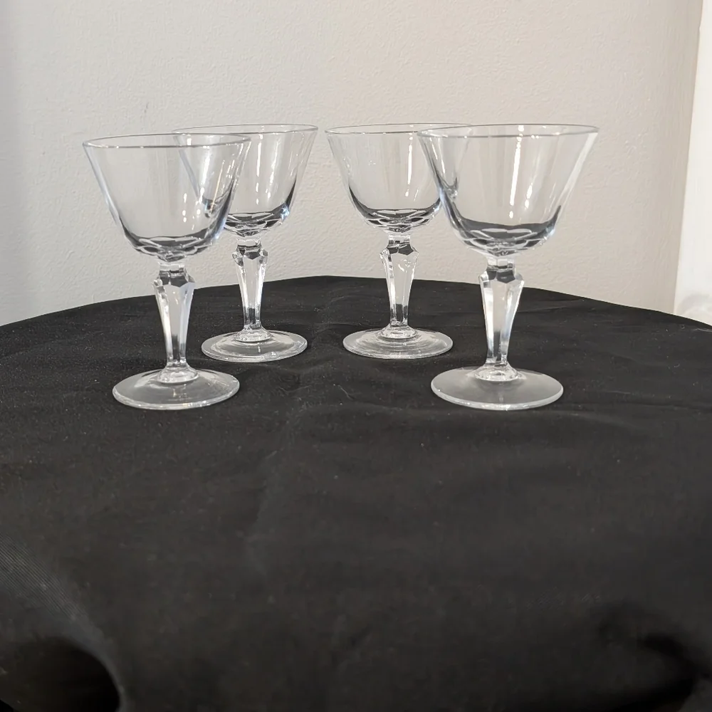 Vintage Unbranded Cordial Glasses Set Of 4 Clear Glass Liquors Cocktails 4.25